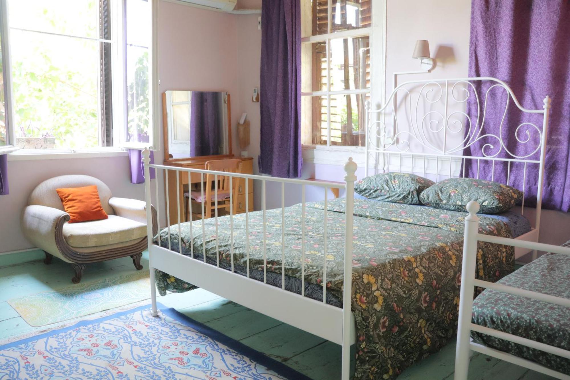 Lotus Garden Hostel İzmir Luaran gambar