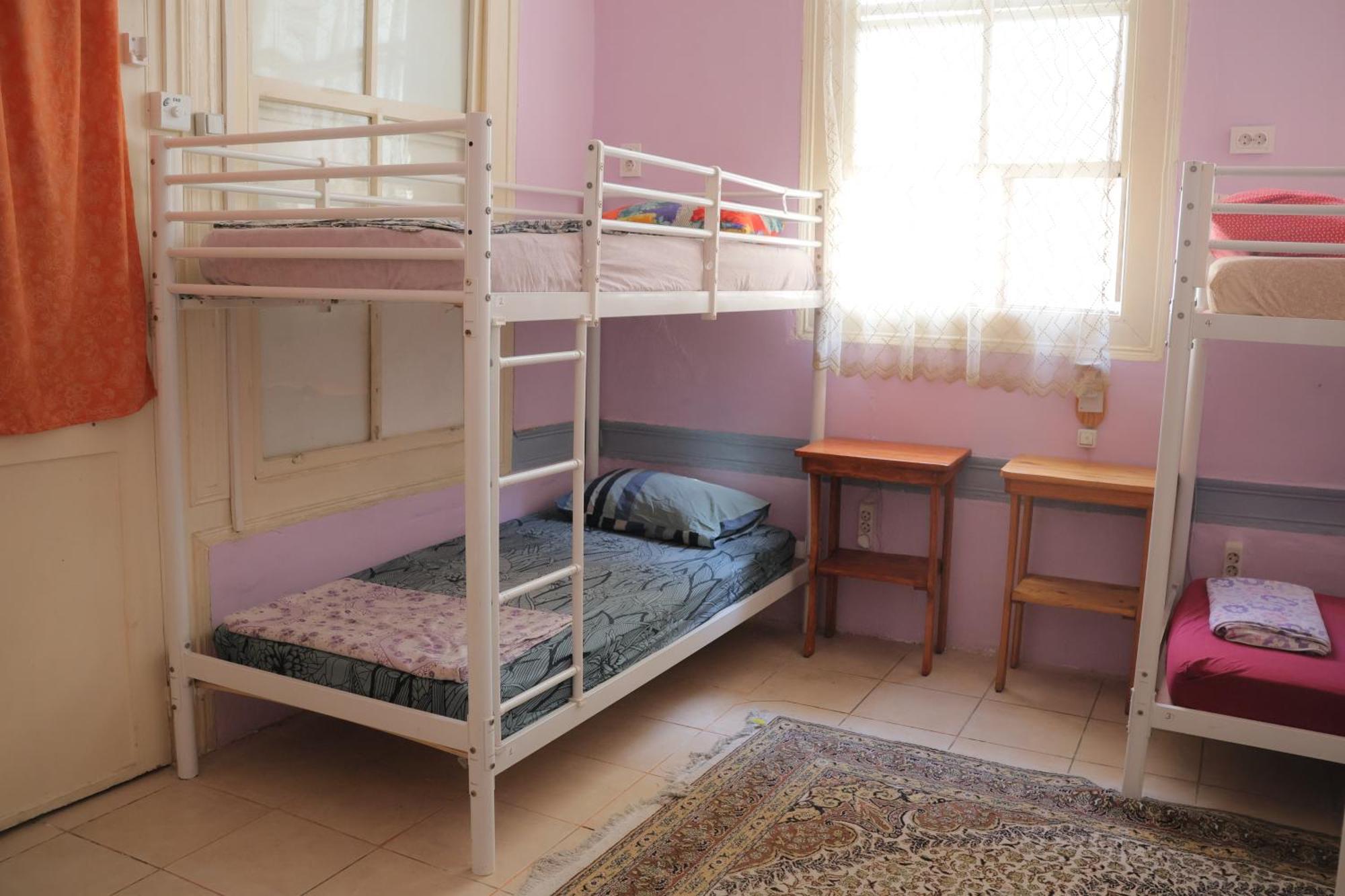 Lotus Garden Hostel İzmir Luaran gambar