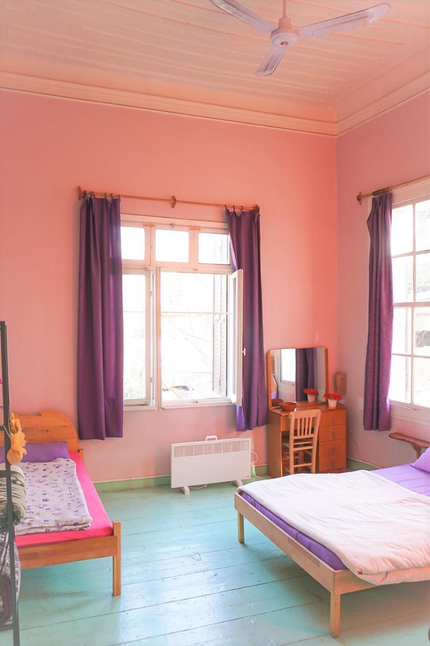 Lotus Garden Hostel İzmir Luaran gambar